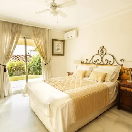 Near In With Heated Pool * Marbellac